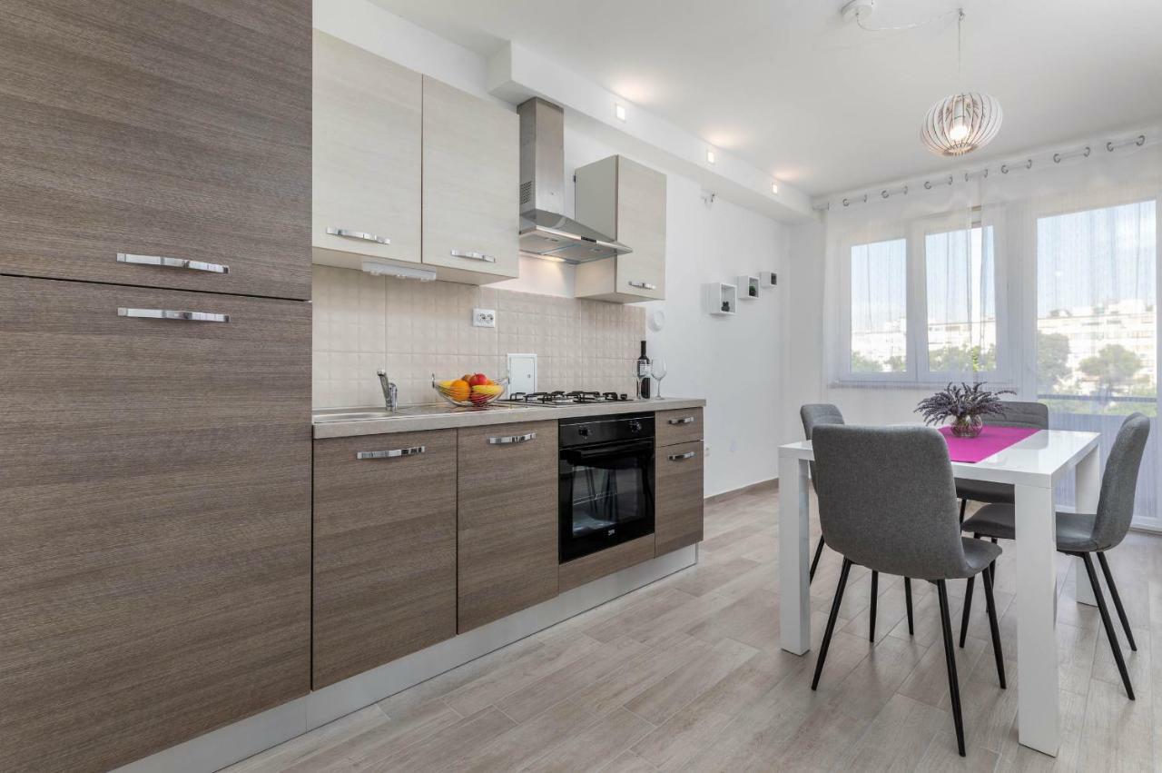 Apartment Sole Pula Bagian luar foto