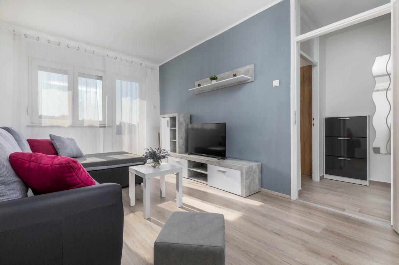 Apartment Sole Pula Bagian luar foto
